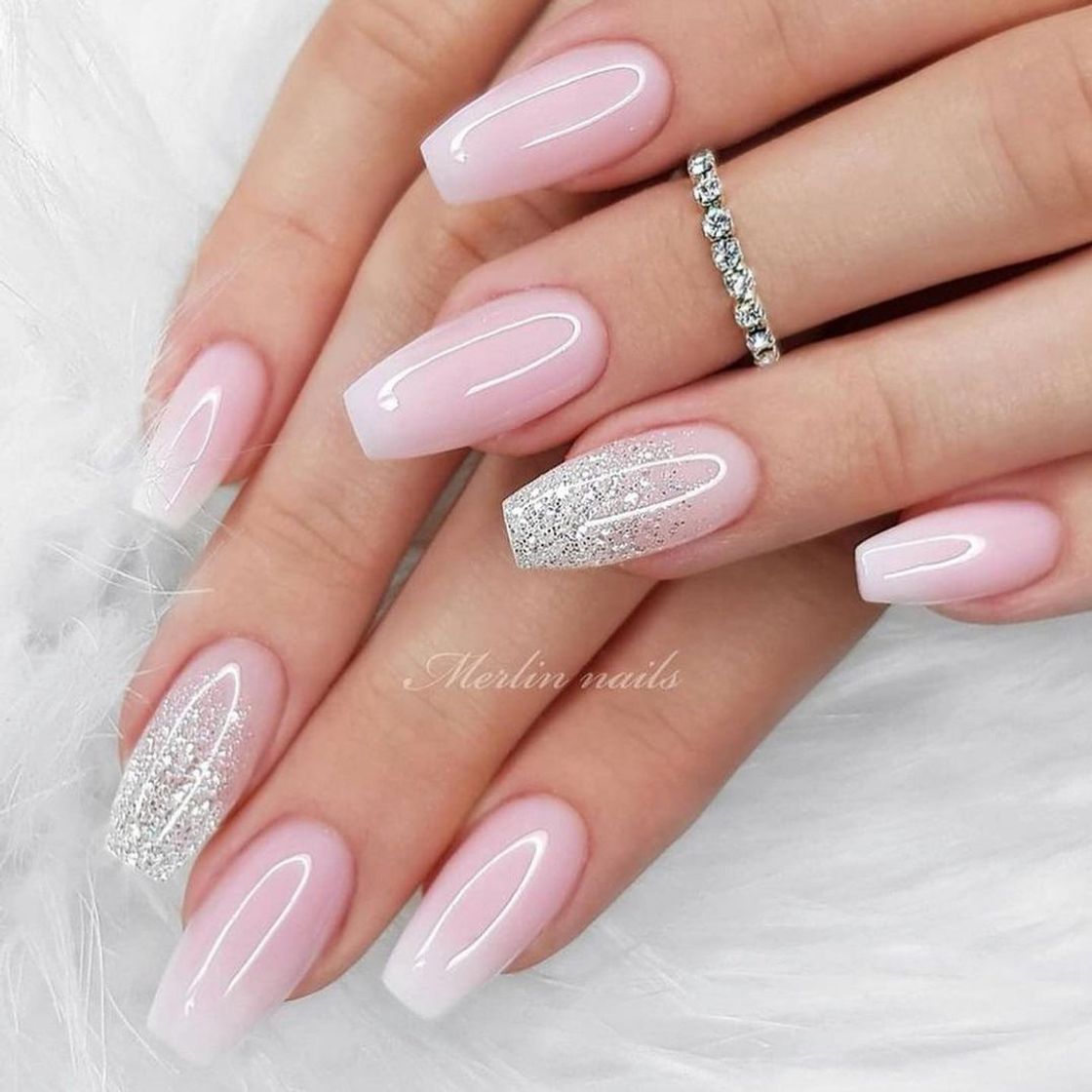 Moda Unhas rosa com brilho