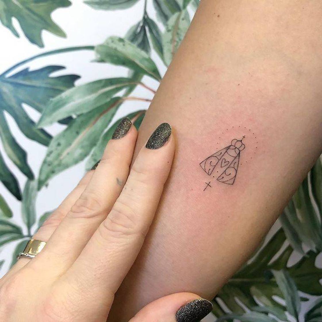 Moda Tatuagem delicada de Nossa Senhora 