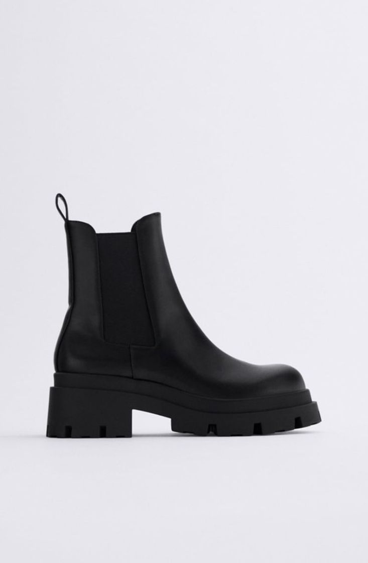 Moda https://www.zara.com/us/es/ daily 1.0 https://www.zara.com/us/es ...