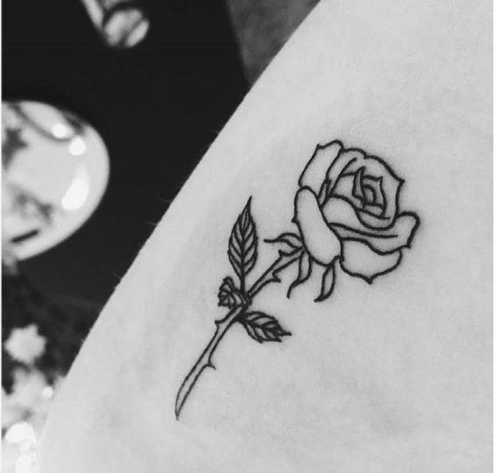 Moda Tatuagem de flor🌹