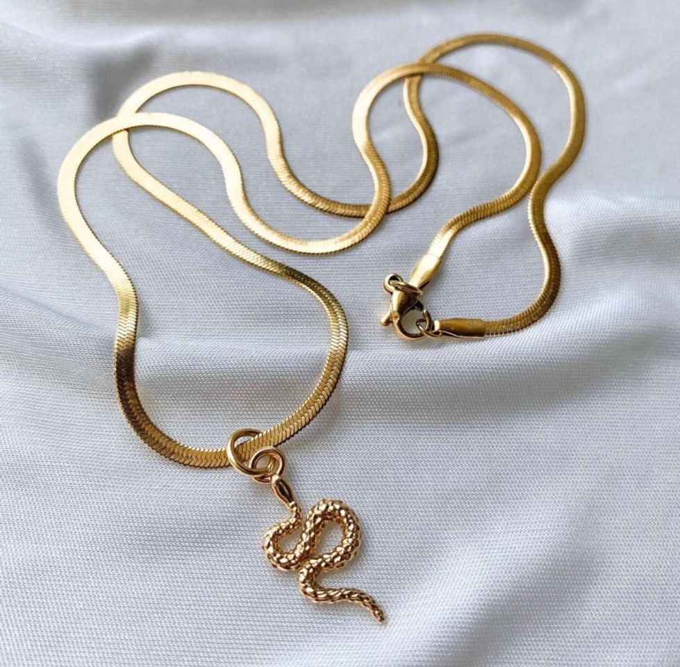 Social Golden Snake Vibes 🐍✨