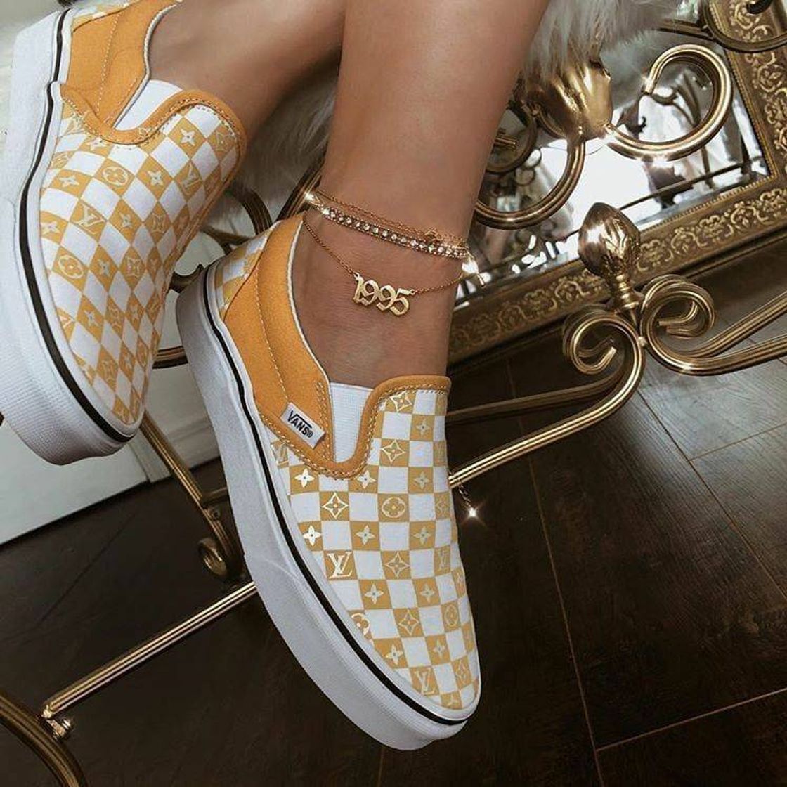 Social Vans