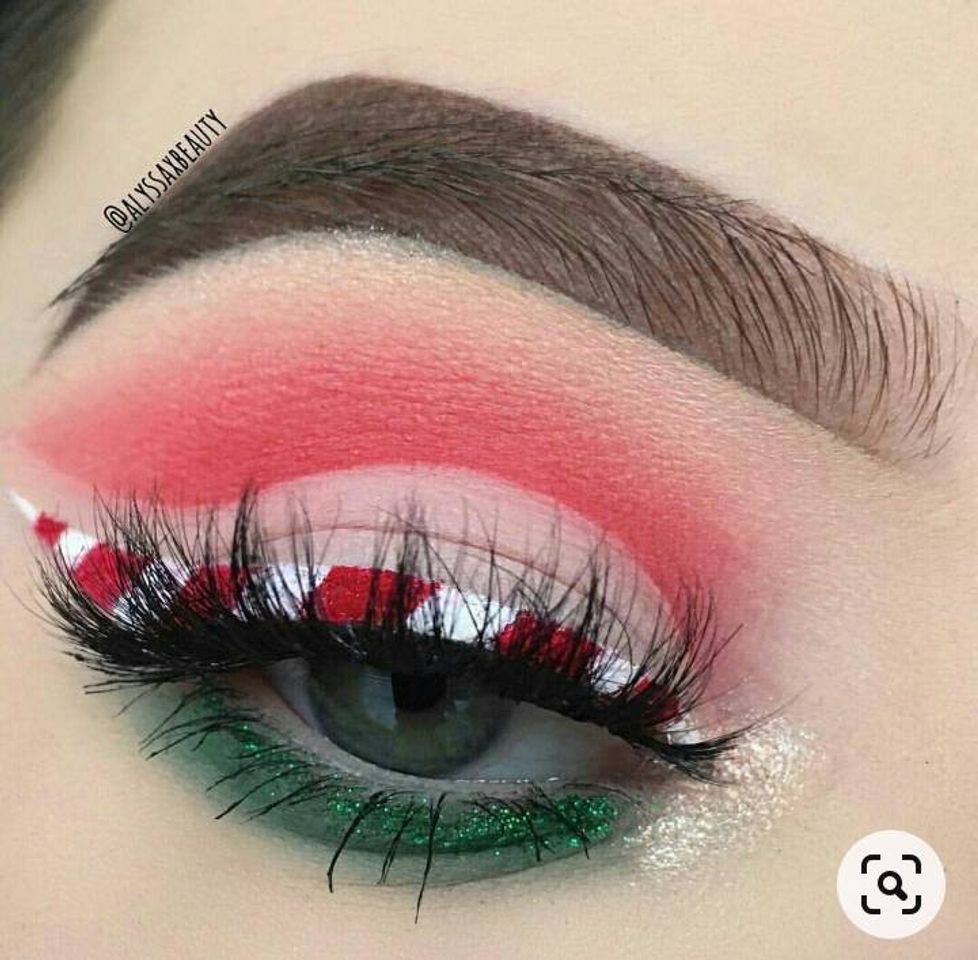 Fashion Inspiração de make temática natalina ❤️💚