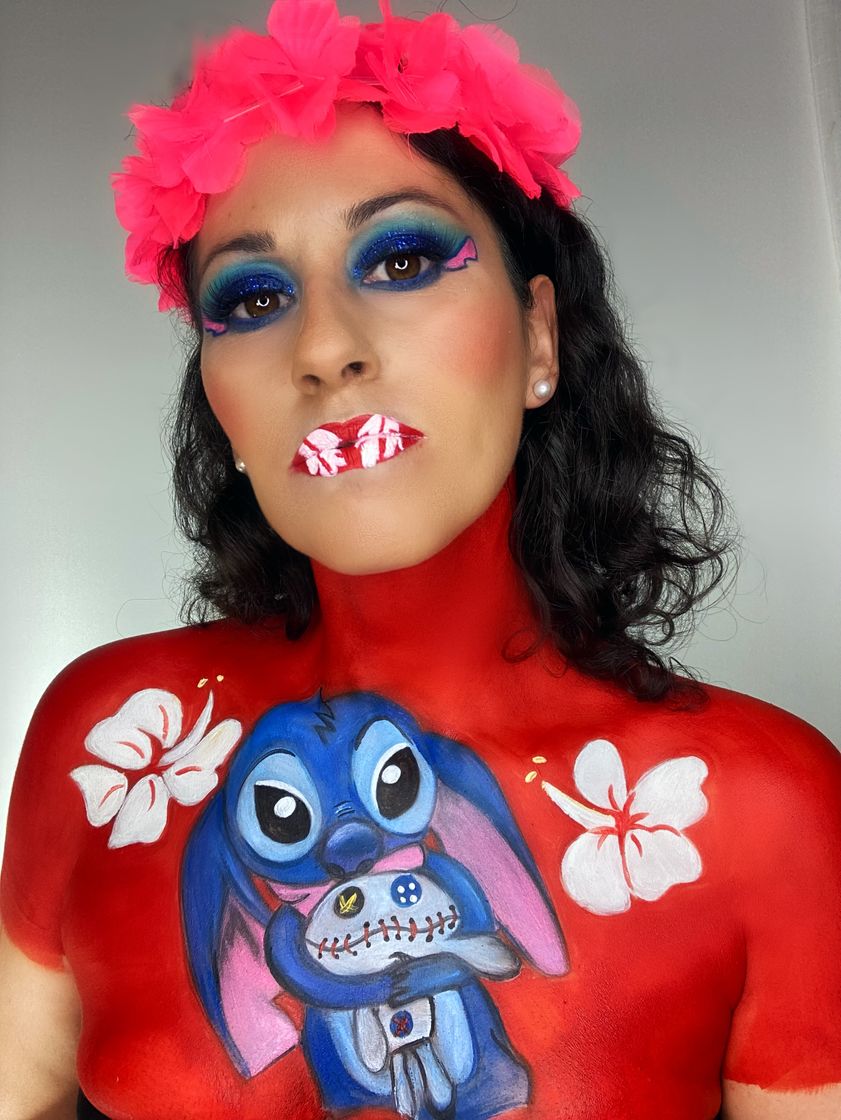 Moda Stich Makeup 