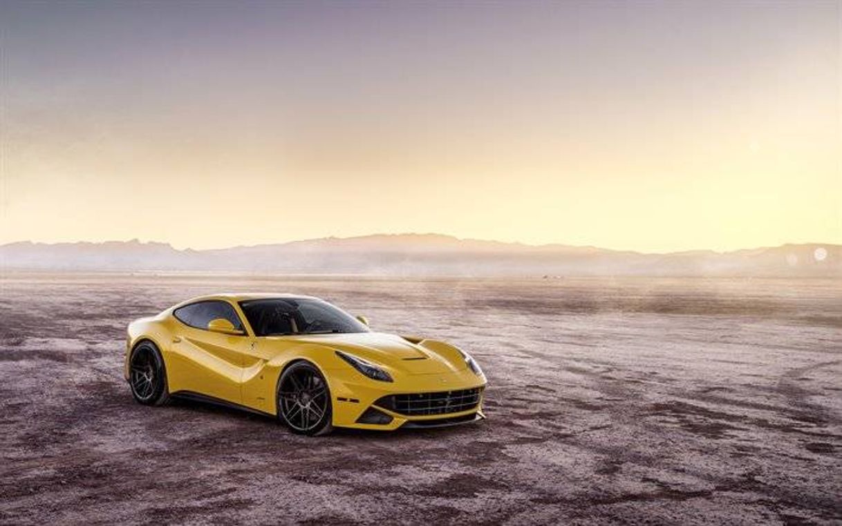 Moda Ferrari F12 Berlinetta