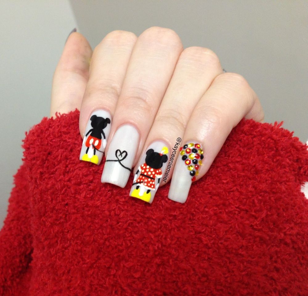 Moda Uñas de Mickey mouse