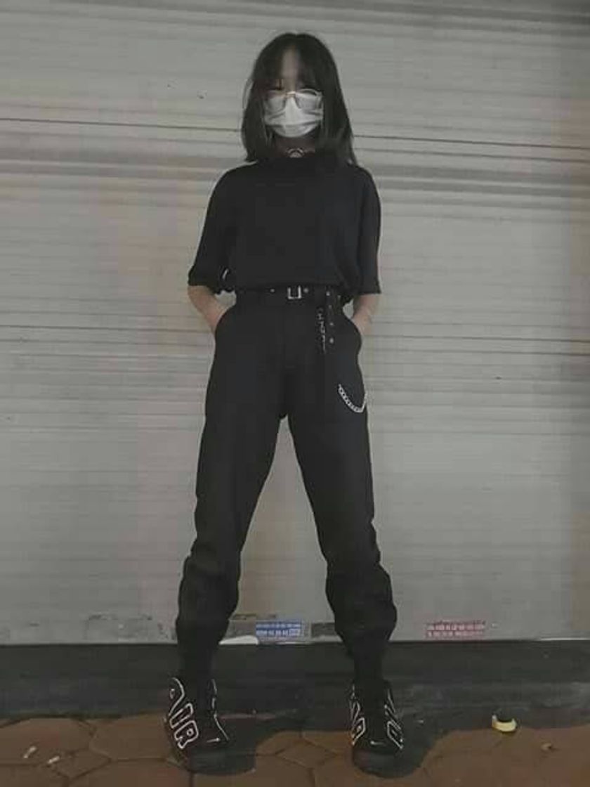 Outfist grunge dark