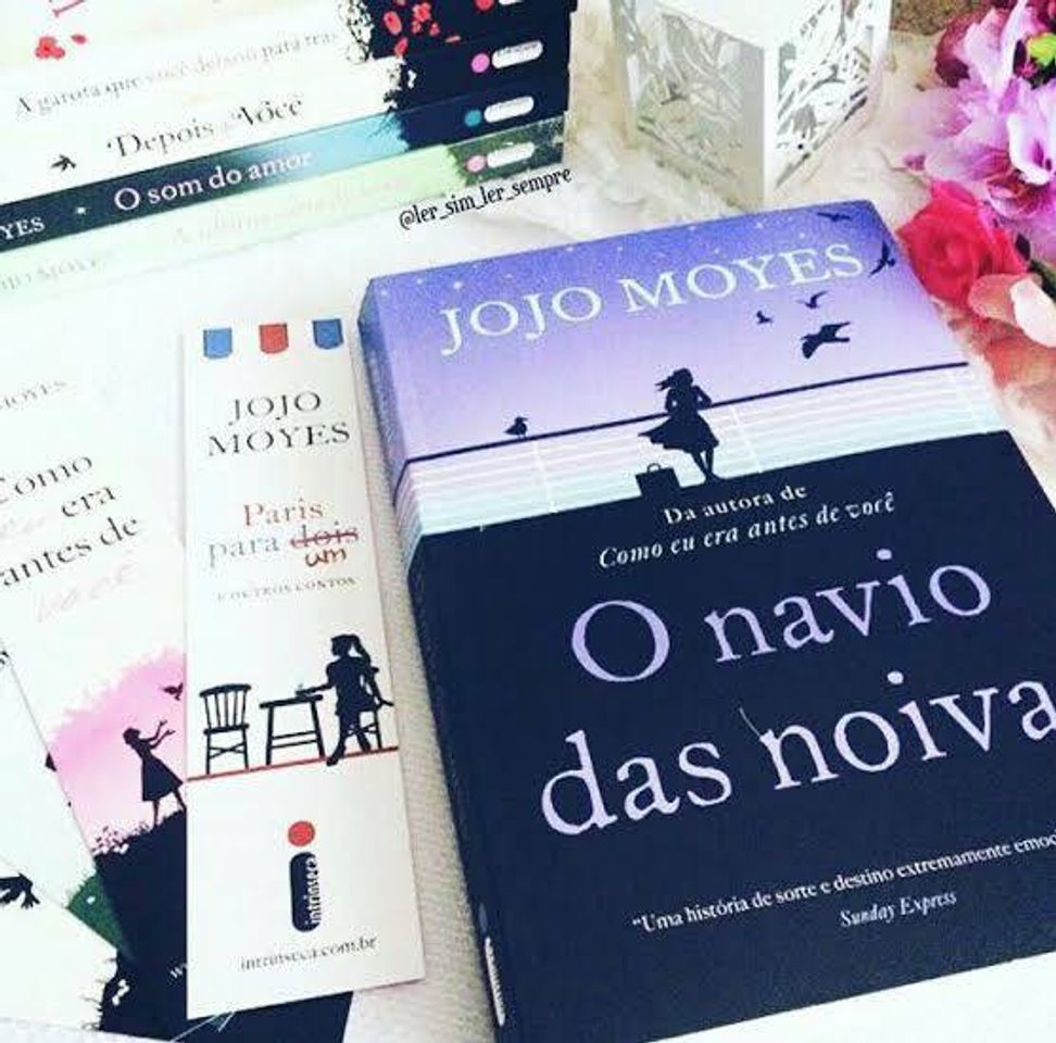 Moda O NAVIO DAS NOIVAS - Jojo Moyes - capa comum