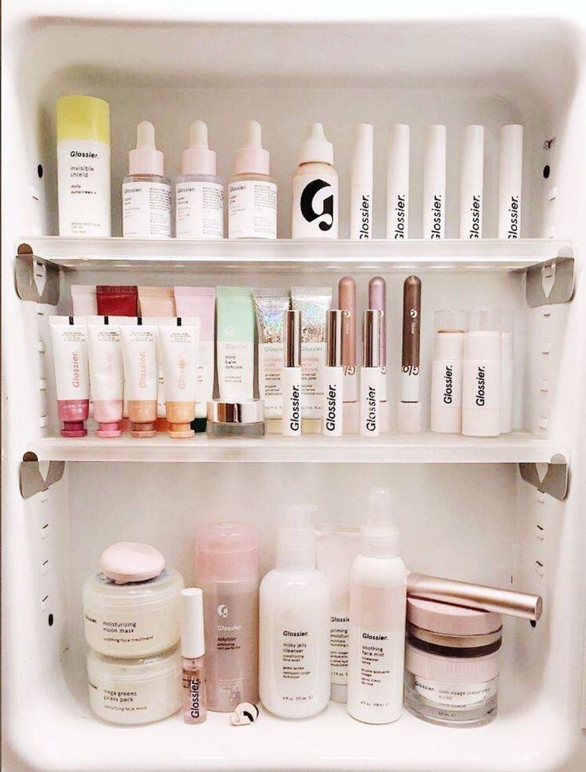 Moda GLOSSIER🤍