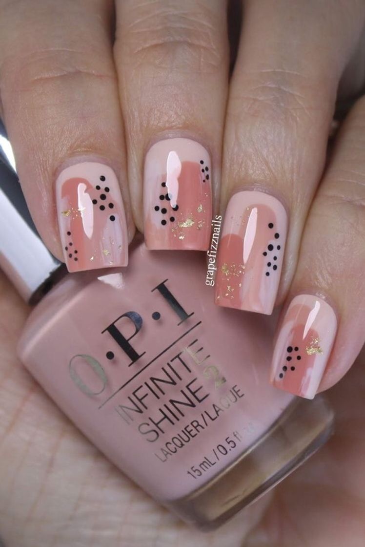 Moda pink nails