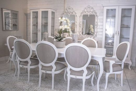 Sala de jantar estilo provençal 