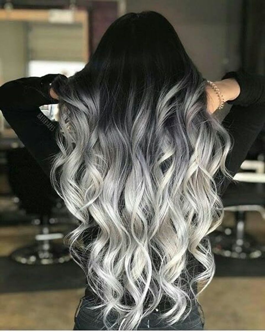 Moda Cabelo cinza platinado 🤍