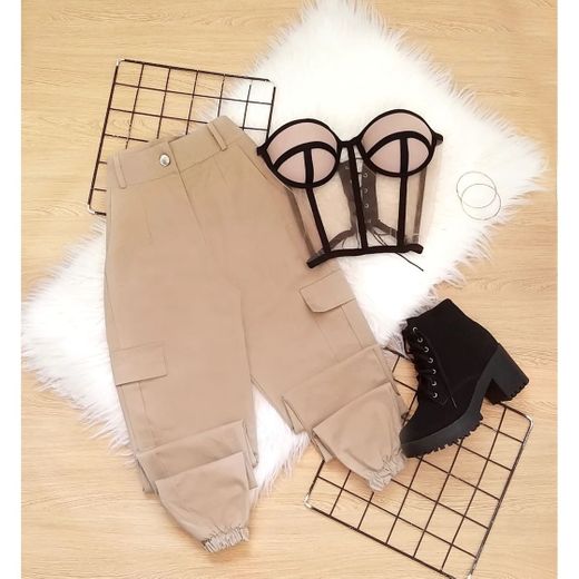 Conjunto cropped corset + calça cargo 