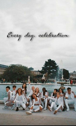 Wallpaper Now United - Every day, celebration 