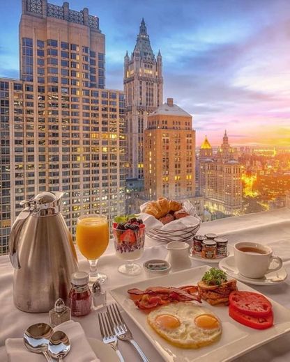 breakfast in new york