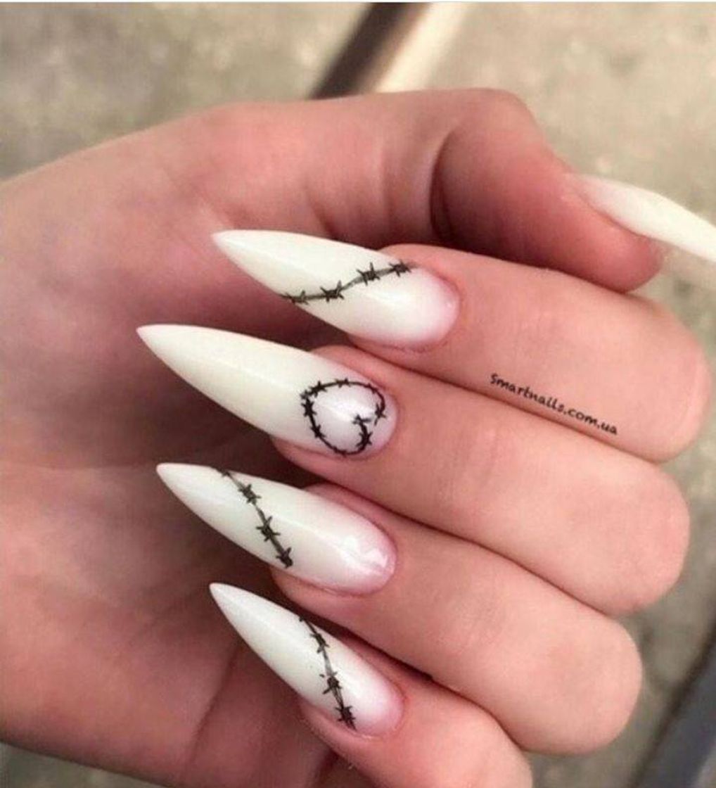 Moda Tumblr nails🖤🌑