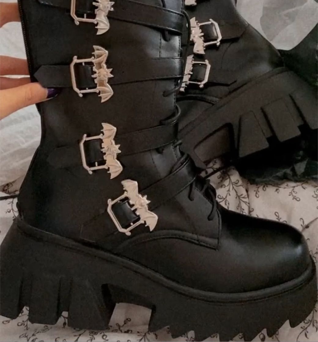 Botas