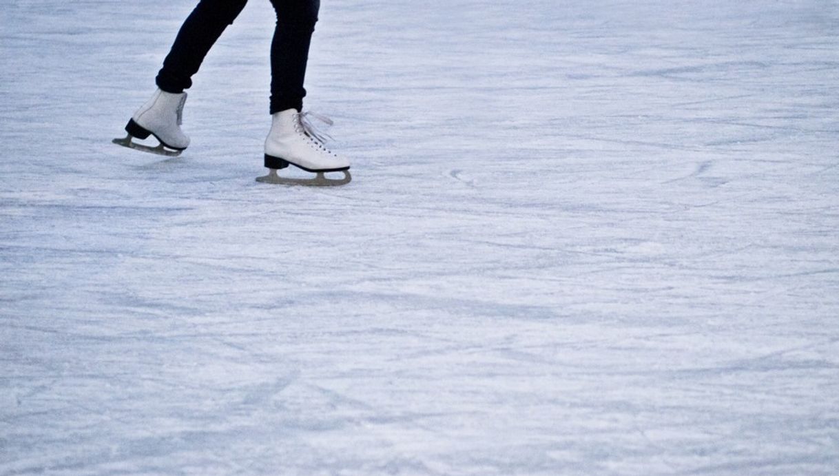 Places Pista De Patinaje Sobre Hielo