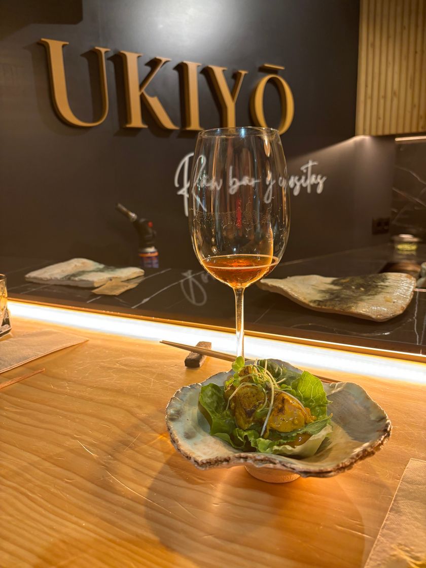 Restaurantes Ukiyō Raw bar y cositas