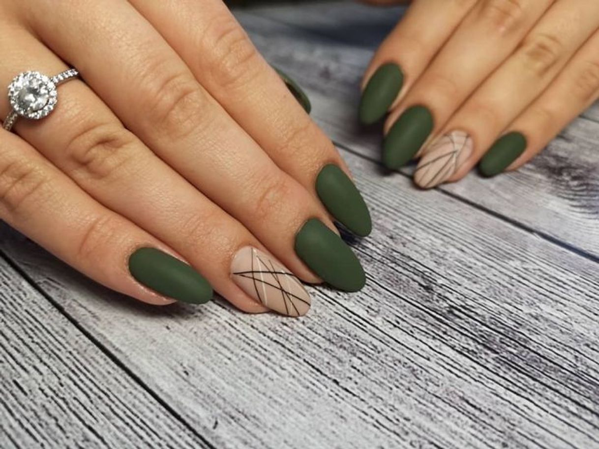 Moda Unhas verdes musgo