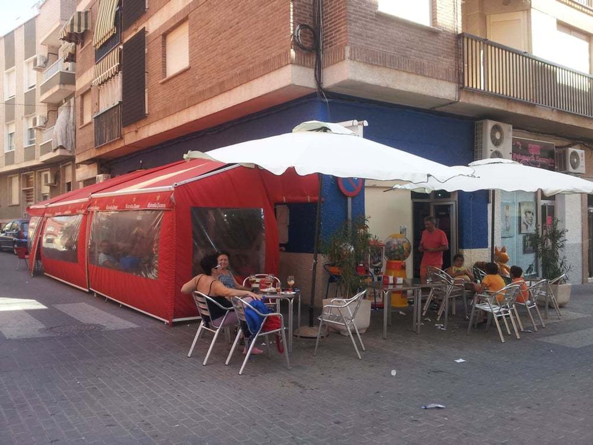 4 Esquinas