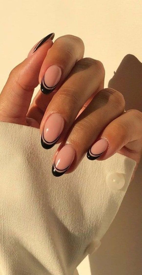 Moda French Tip Nails