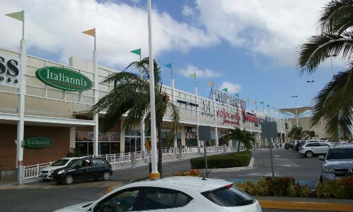 Place Las Plazas Outlet Cancún