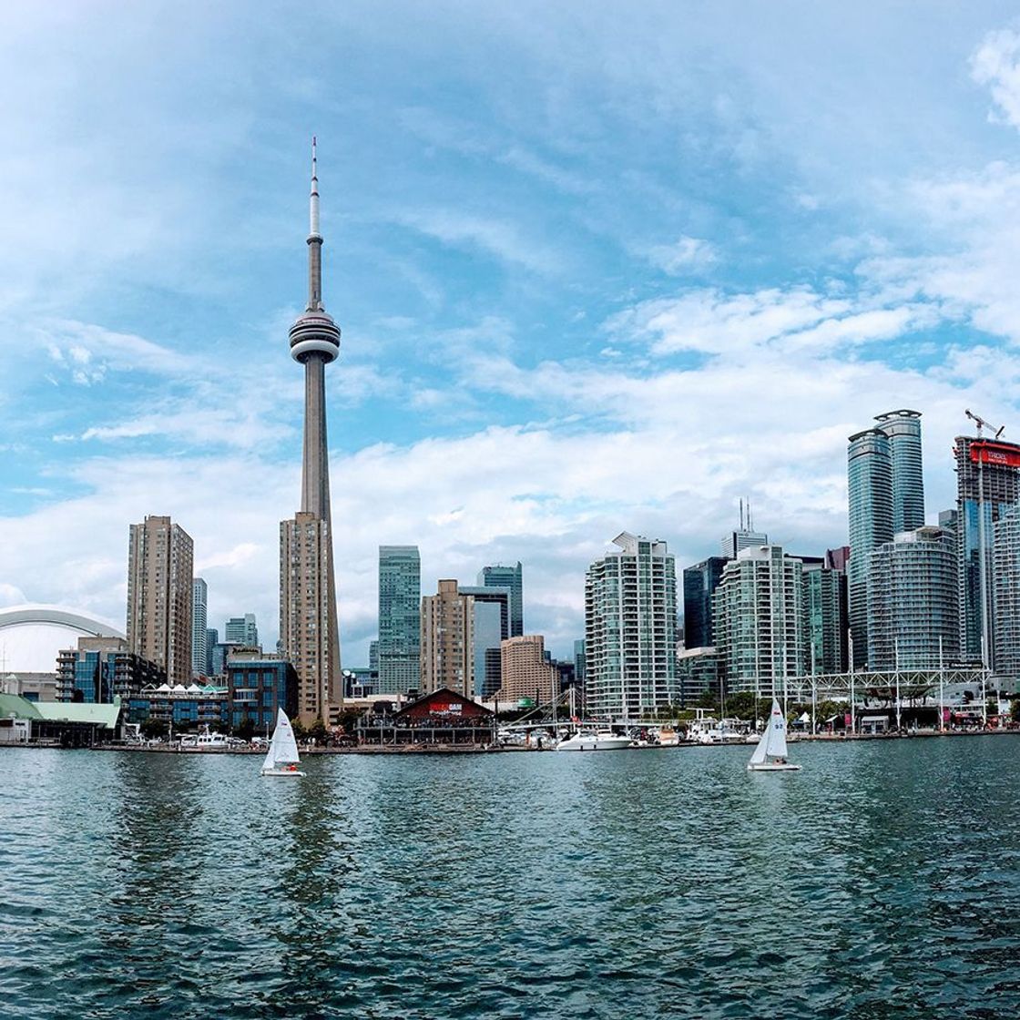 Place Canadá