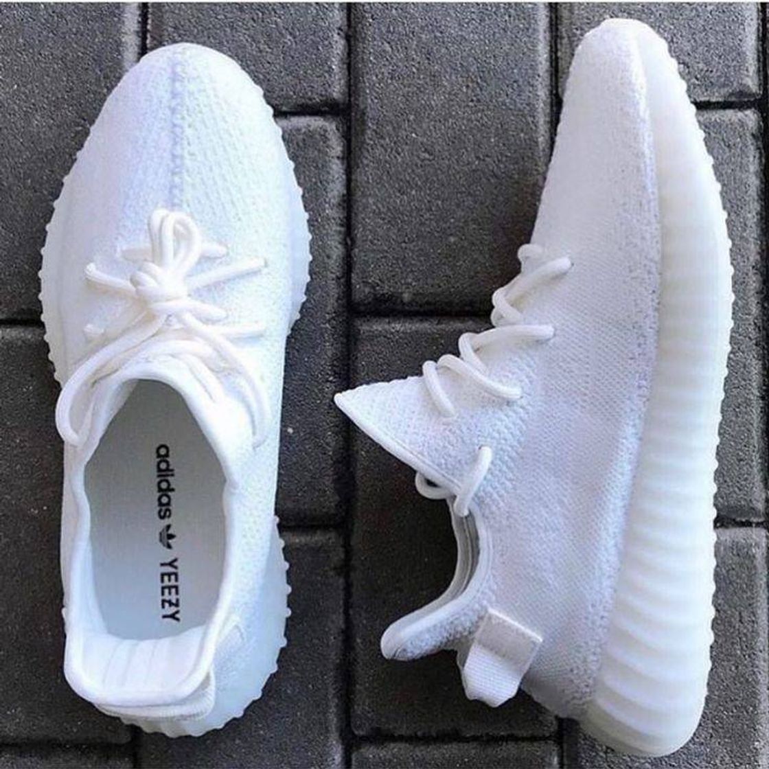 Moda Yeezy Boost 350 V2