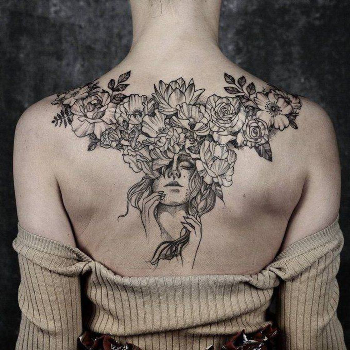 Moda Tatuagem - garota de flores