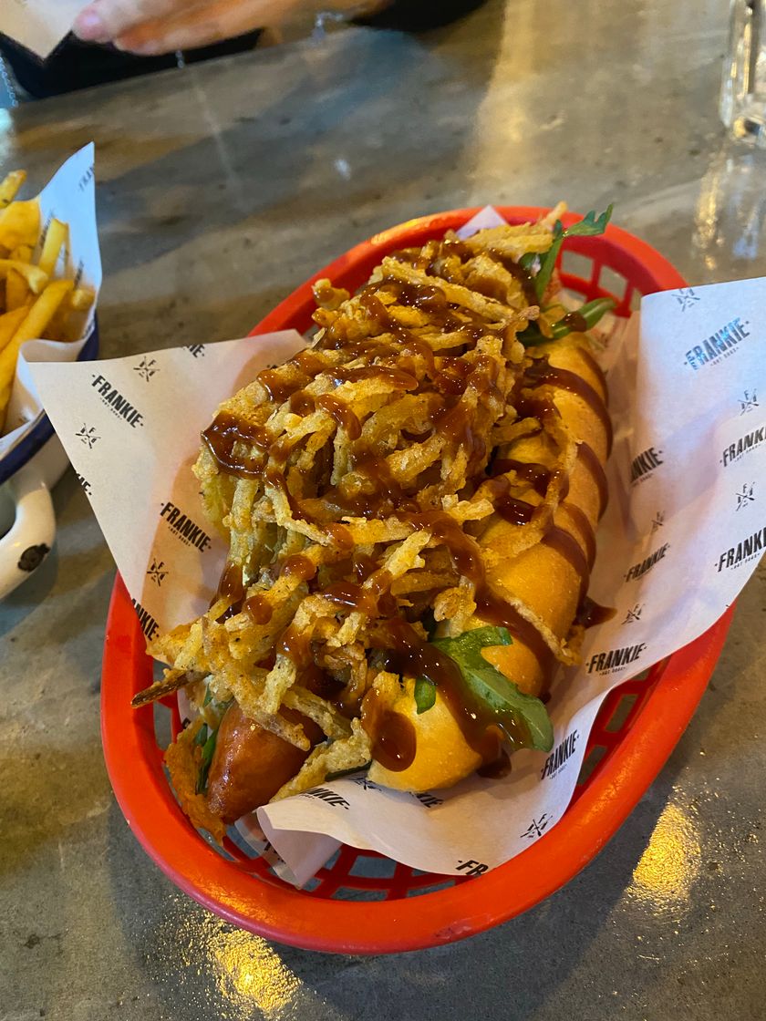 Restaurantes Frankie Hot Dogs