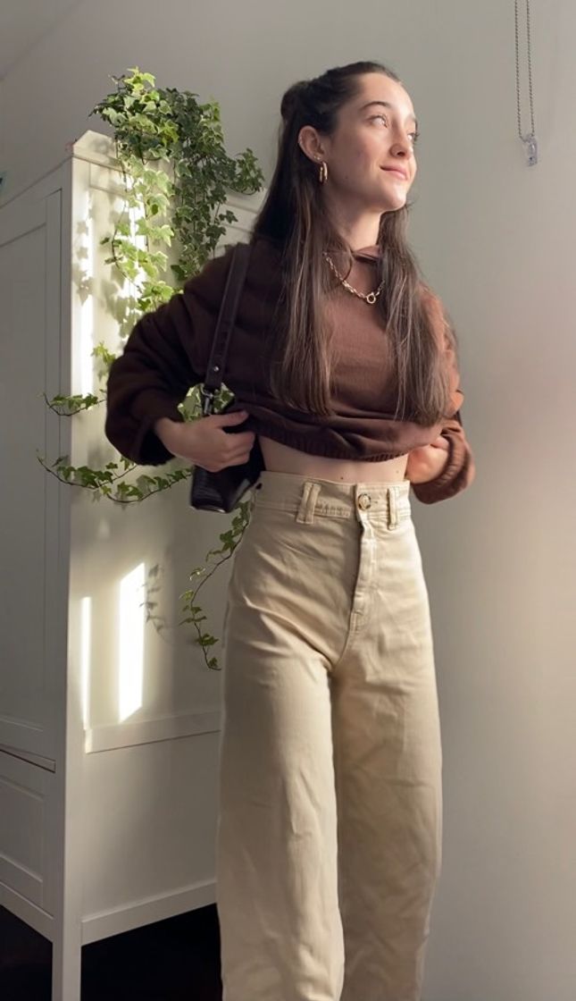 Moda beige trousers 