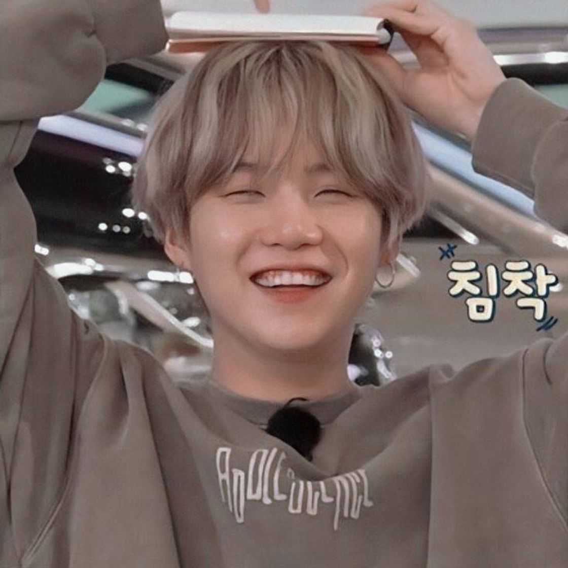 Moda Icon Suga smile 