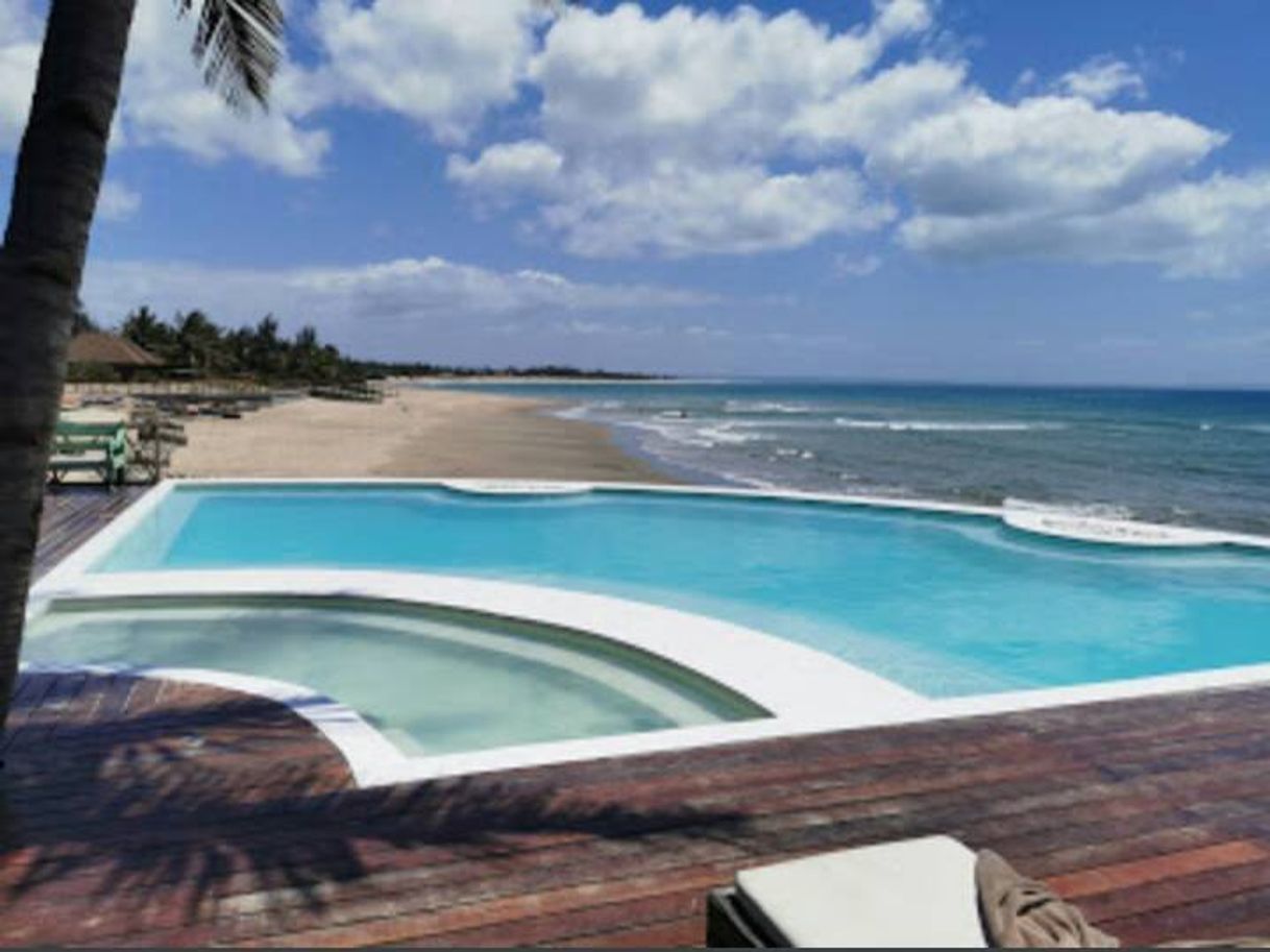 Lugares Barra Beach Resort