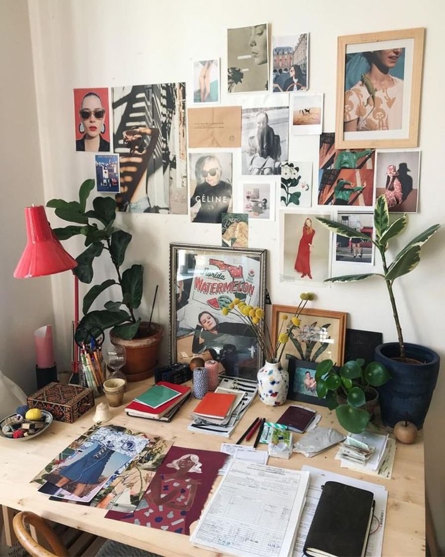 Moda Desk decor