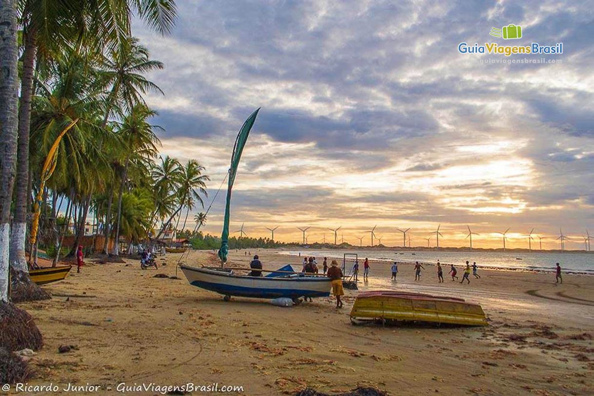 Place Beach Of The Icarai De Amontada-CE