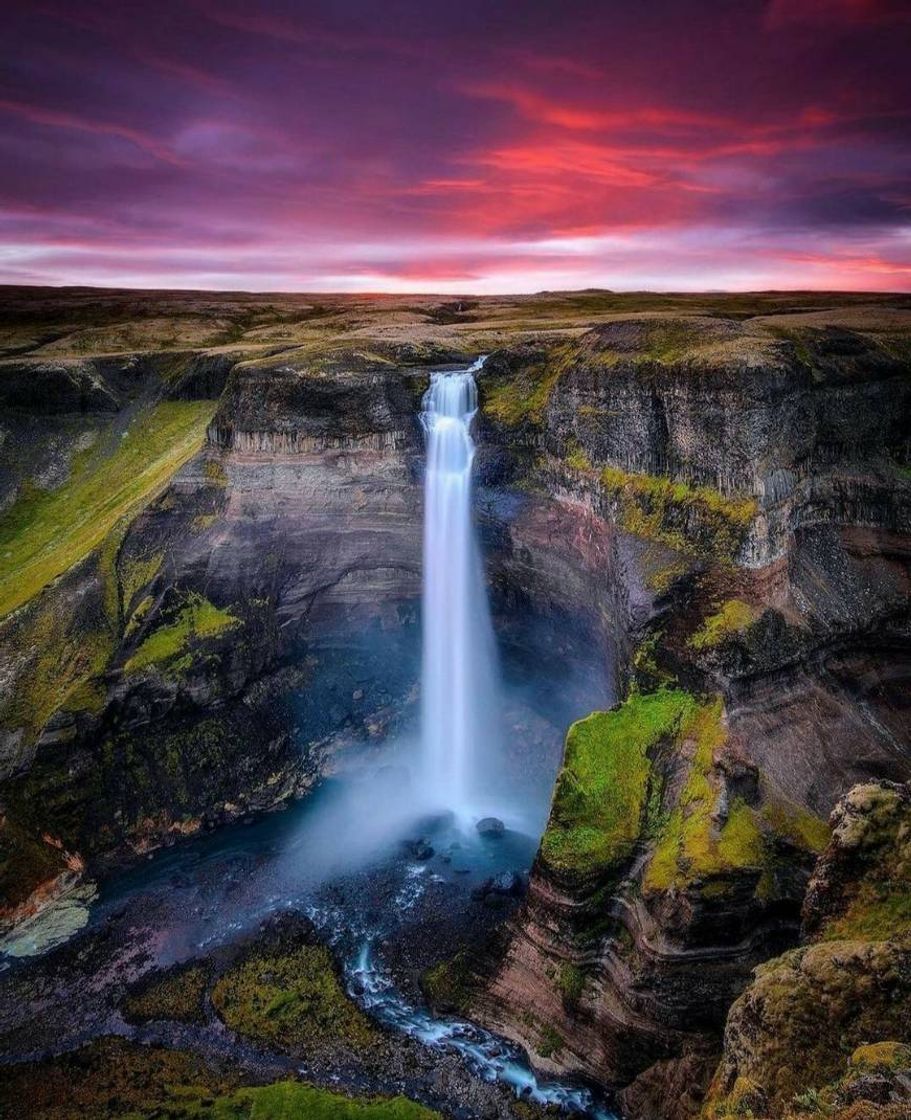 Fashion Icelandic waterfall