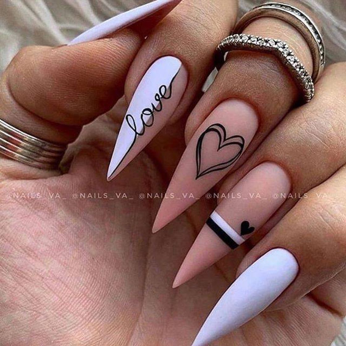 Moda Unhas decoradas 💅🏻❤