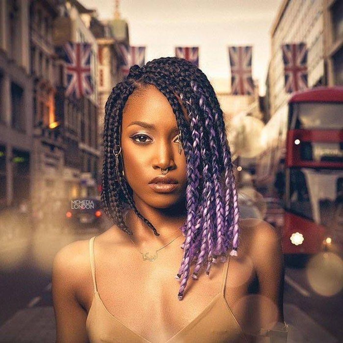 Moda box braids preto com roxo