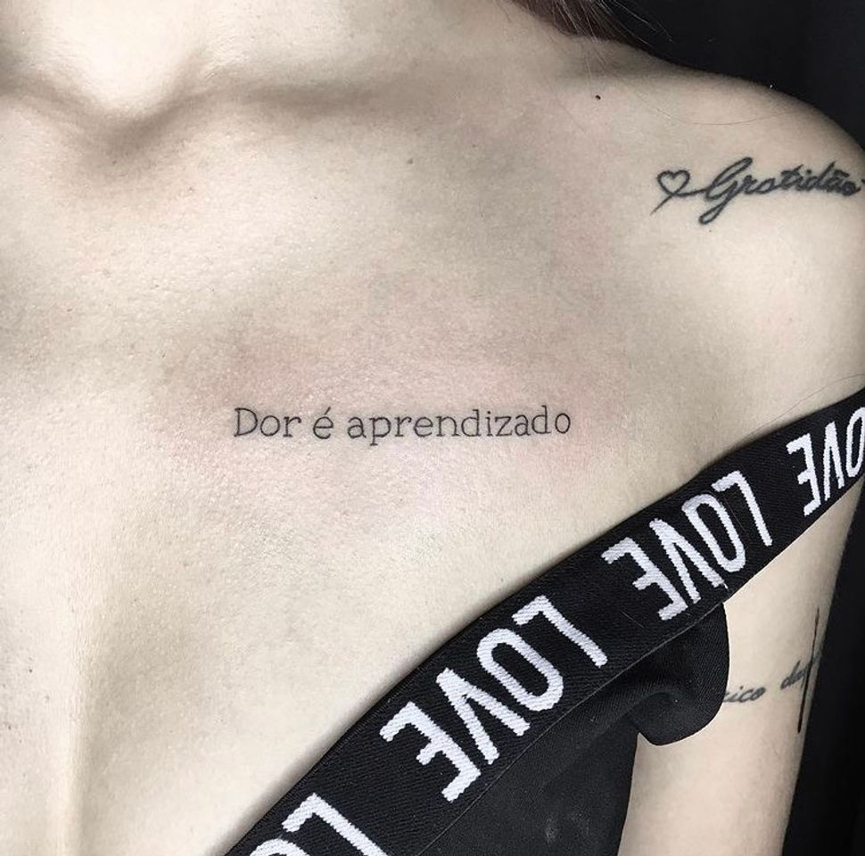 Fashion Tatuagem frase motivacional 