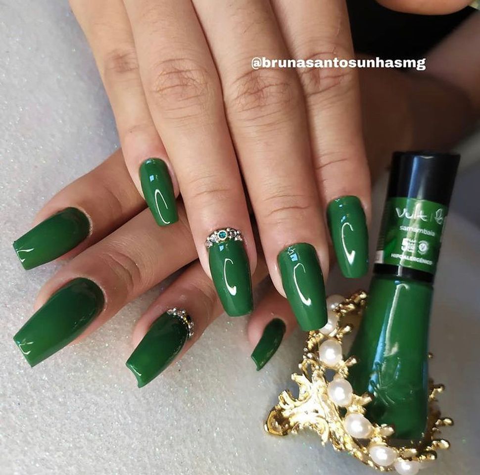 Moda Unhas verdes decoradas