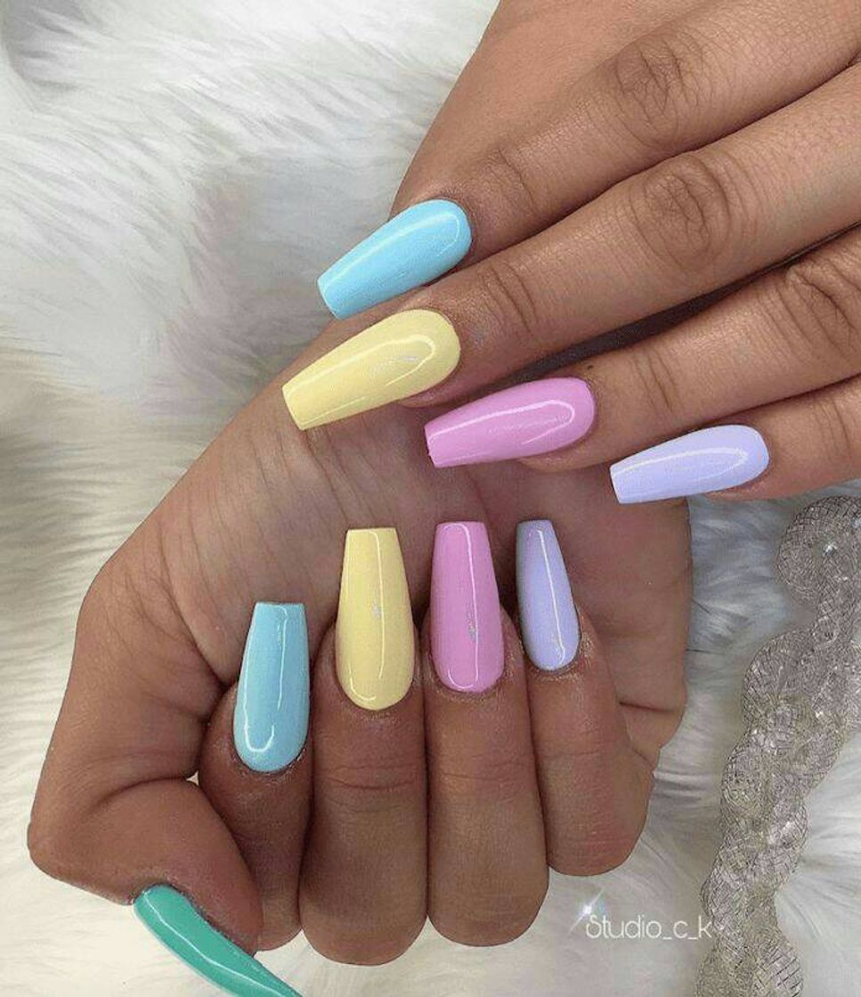 Moda Beauty nails