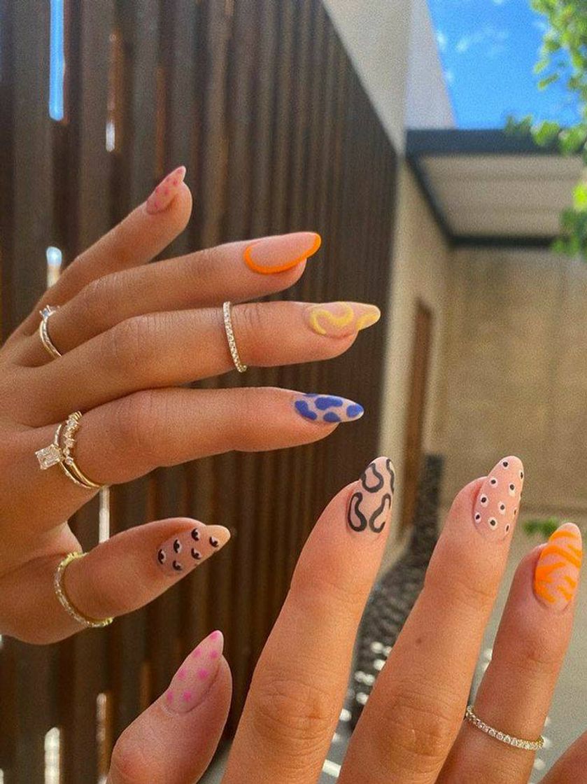 Social nails 6