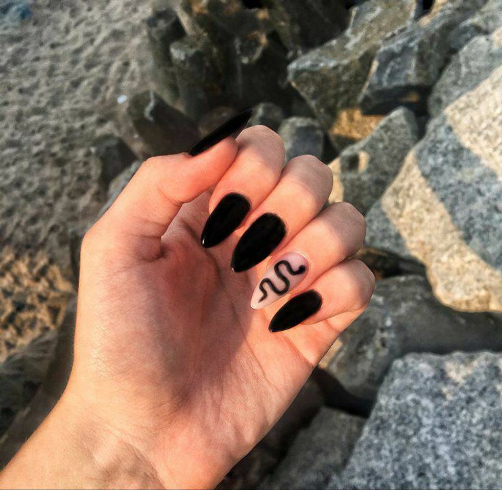 Social nails 9