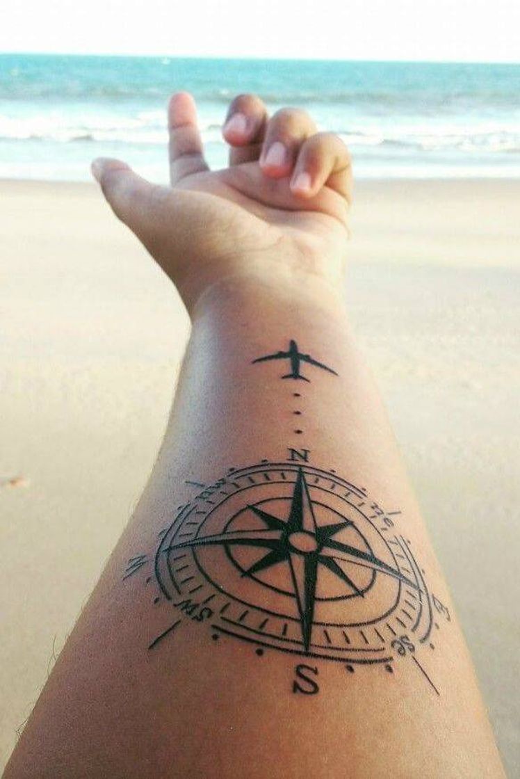 Social Tattoo avión, destino