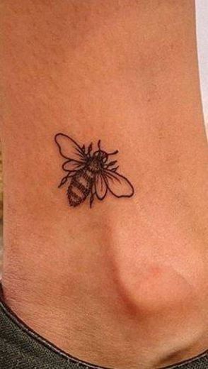 Tattoo Abeja 