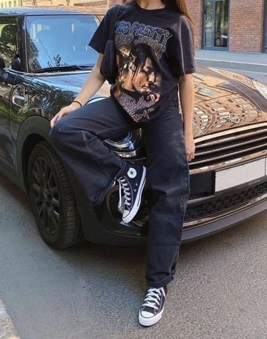 Social fit streetwear 
