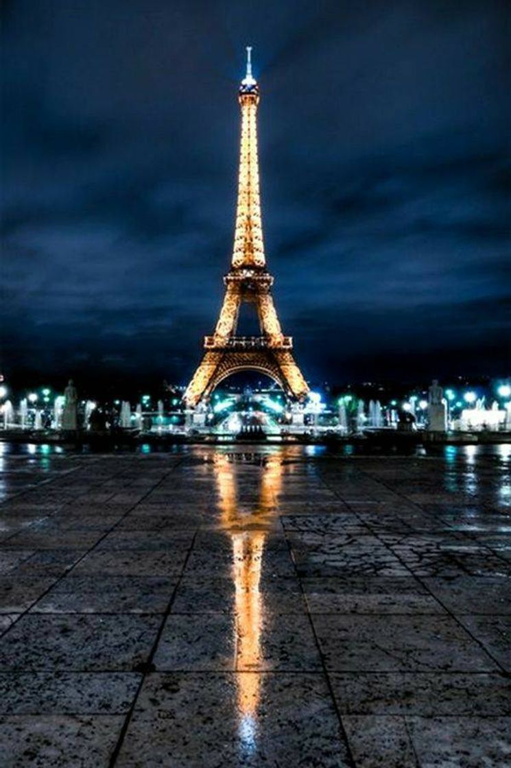 Moda Torre Eiffel,  França🇫🇷. 