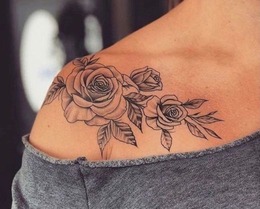 A única dor q eu quero sentir é fazendo tatuagens 🥲