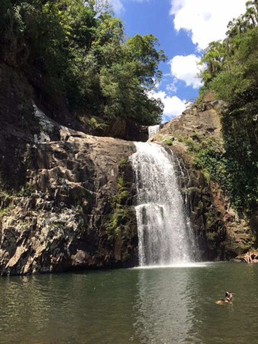 Lugar Cascata das Três Quedas